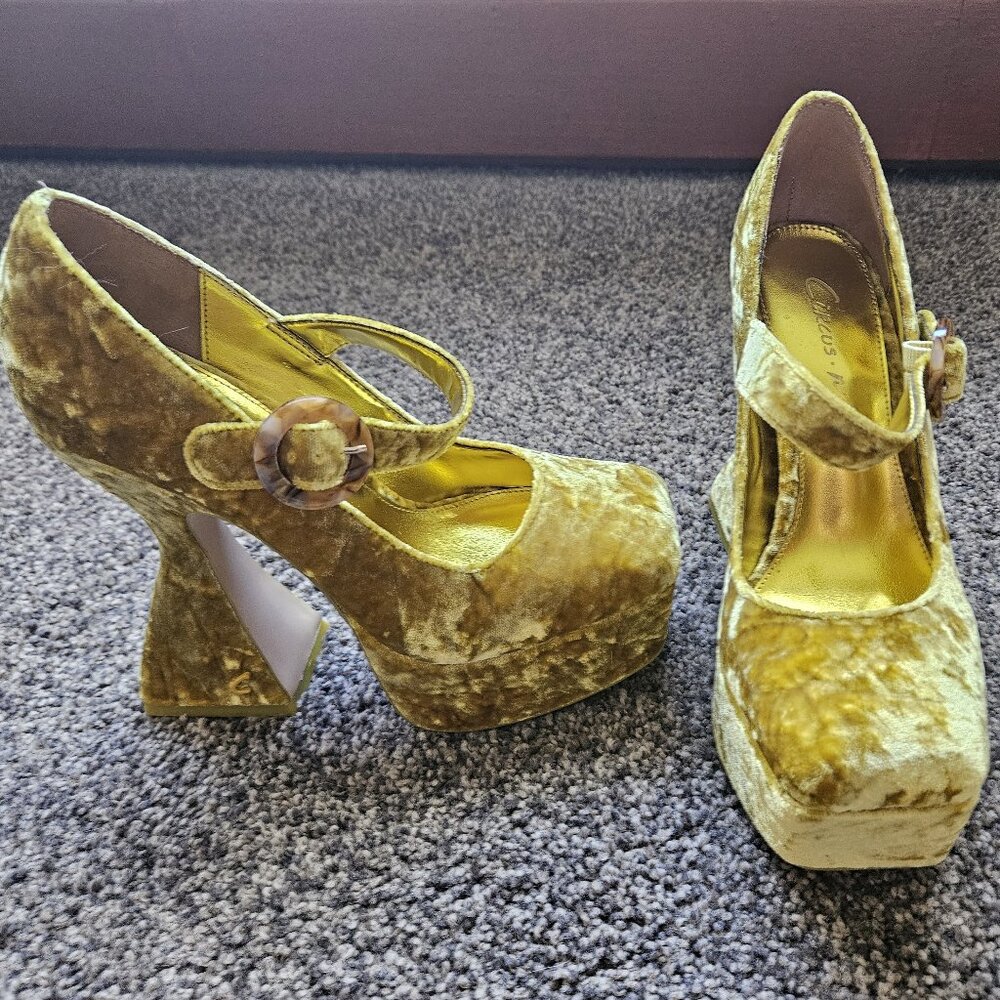 Circus NY Crushed Velvet Sculpted Platform Heel